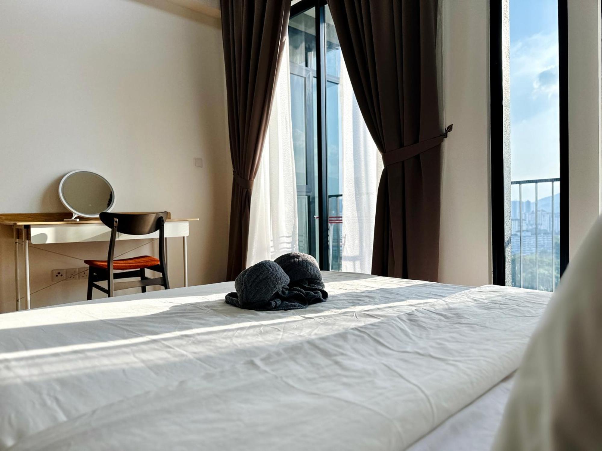 New 2Br Georgetown Warm And Lovely Homestay 10Pax-无敌美景两房民宿 Beacon Executive Suite Екстер'єр фото