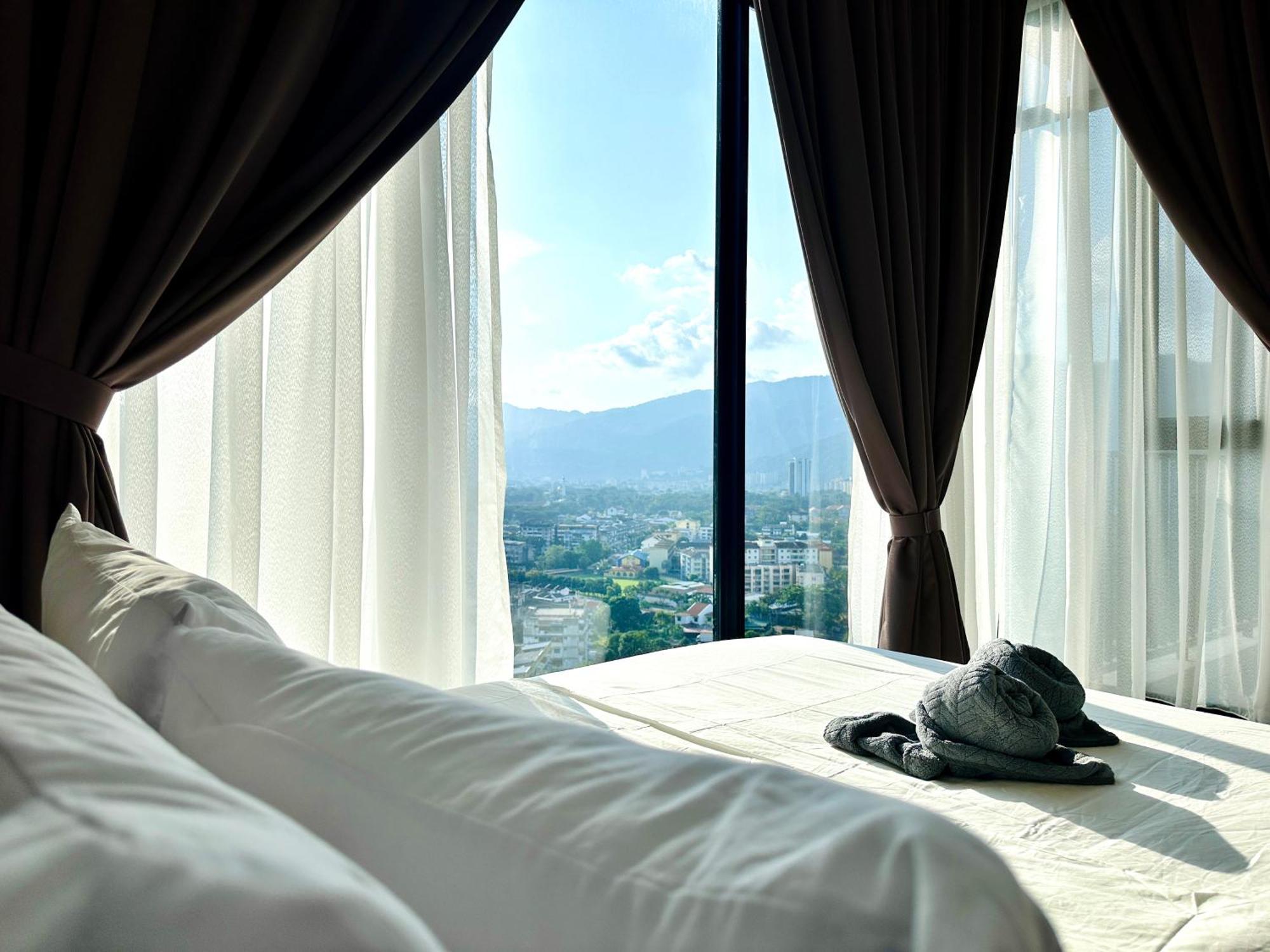 New 2Br Georgetown Warm And Lovely Homestay 10Pax-无敌美景两房民宿 Beacon Executive Suite Екстер'єр фото