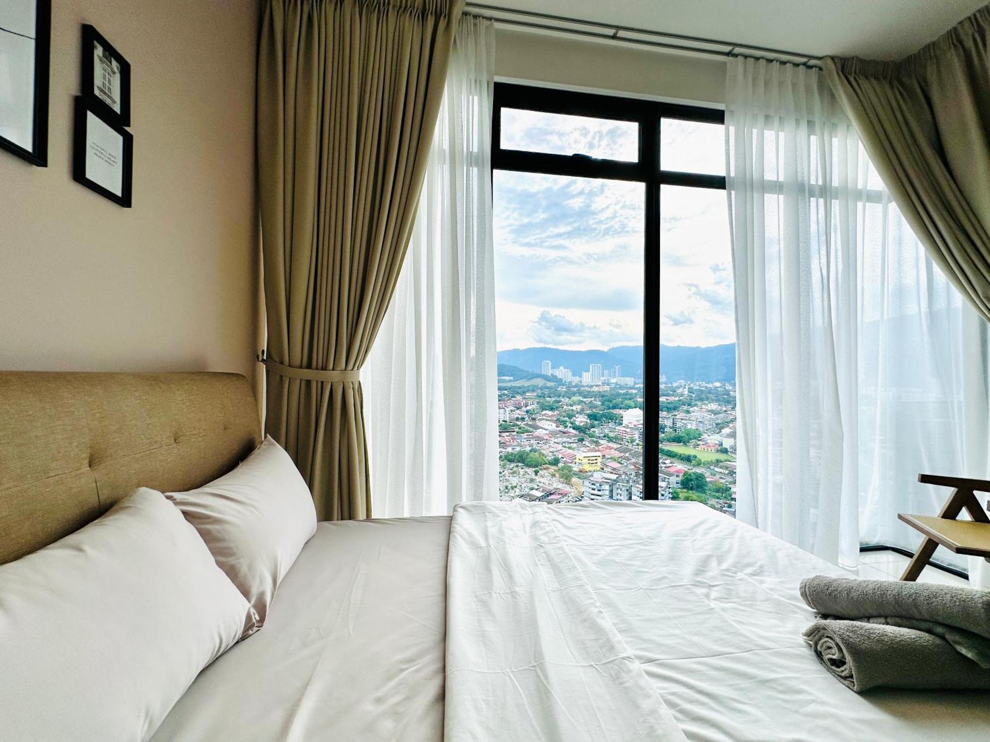 New 2Br Georgetown Warm And Lovely Homestay 10Pax-无敌美景两房民宿 Beacon Executive Suite Екстер'єр фото