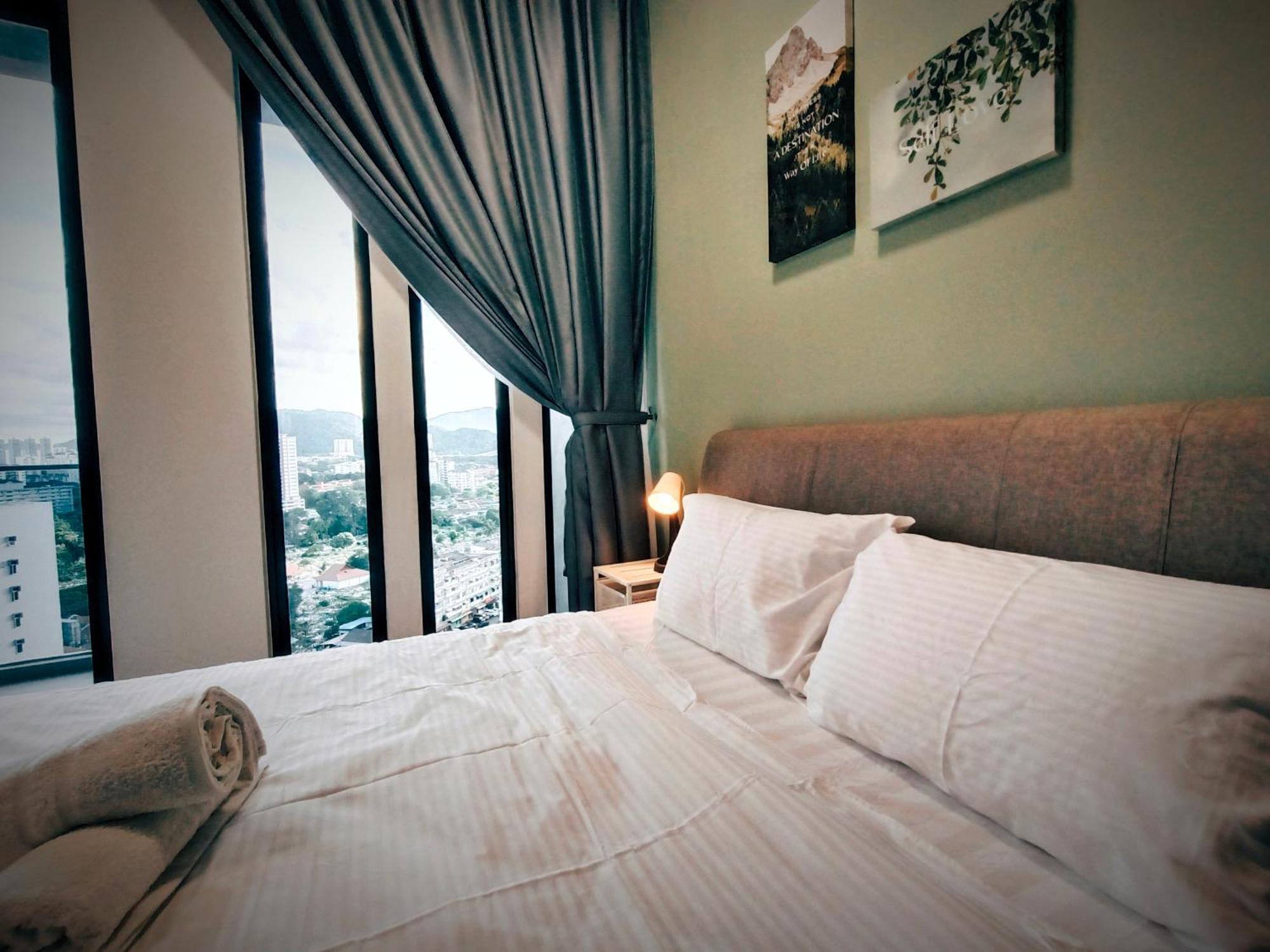 New 2Br Georgetown Warm And Lovely Homestay 10Pax-无敌美景两房民宿 Beacon Executive Suite Екстер'єр фото