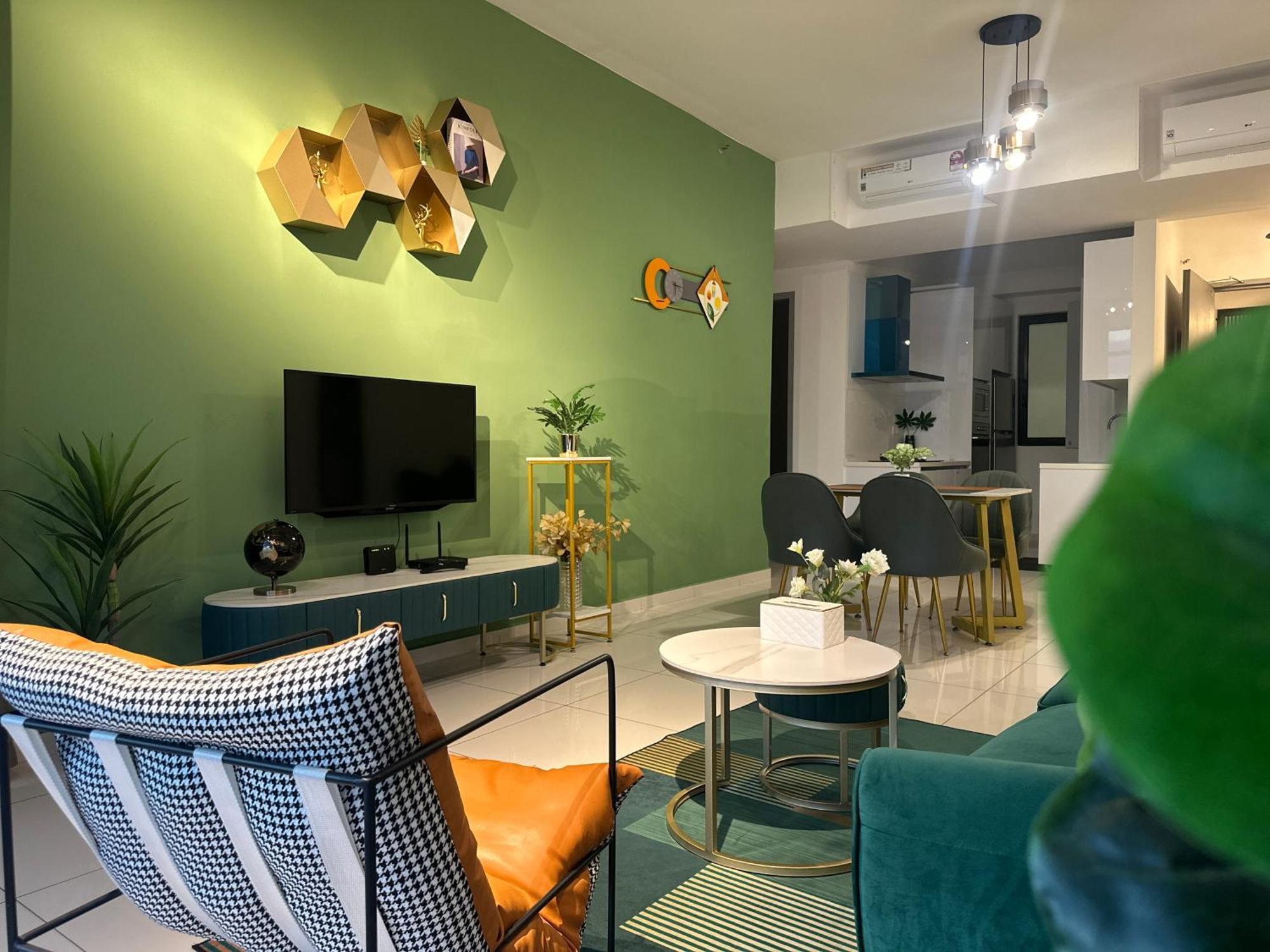 New 2Br Georgetown Warm And Lovely Homestay 10Pax-无敌美景两房民宿 Beacon Executive Suite Екстер'єр фото