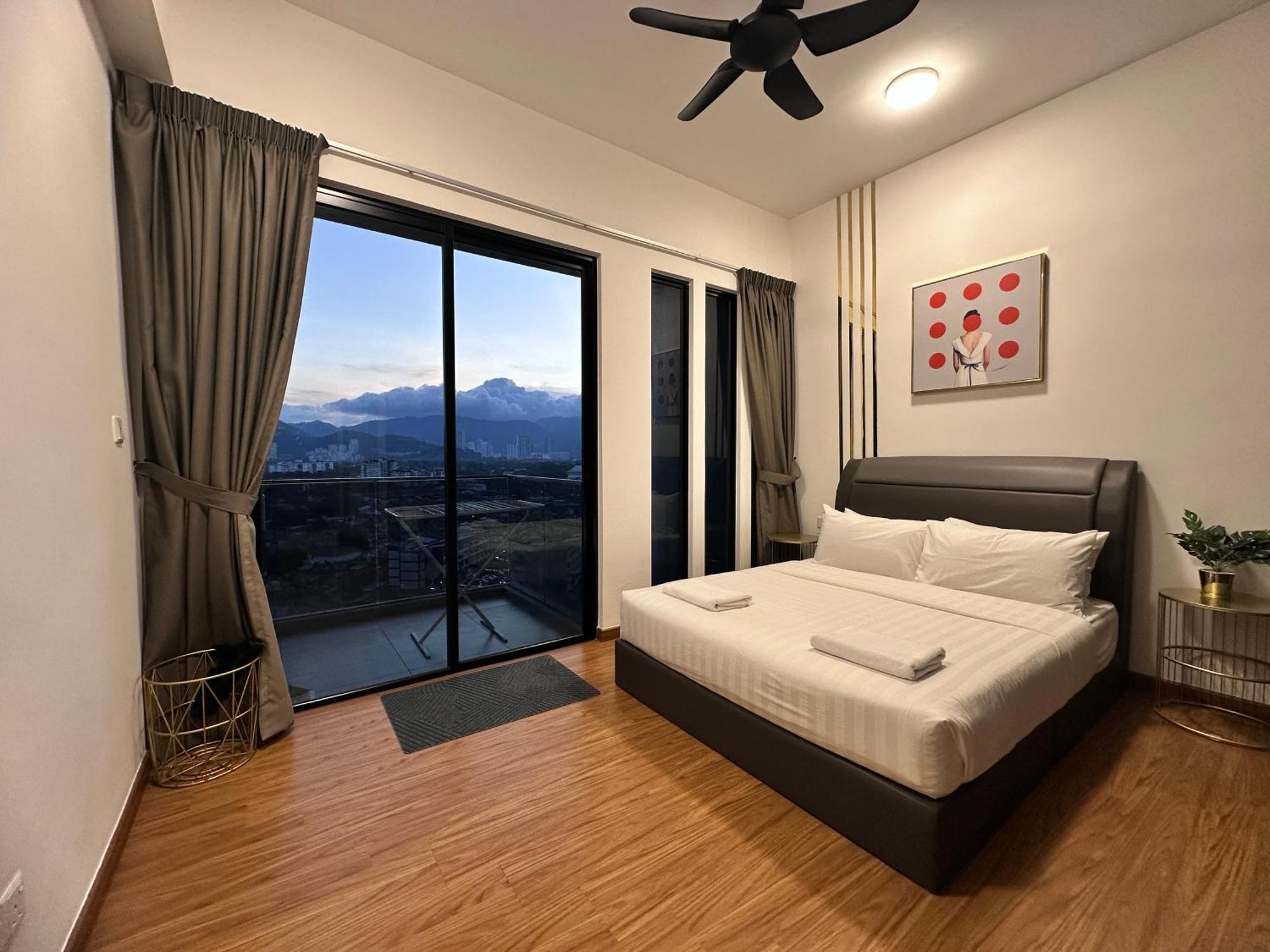 New 2Br Georgetown Warm And Lovely Homestay 10Pax-无敌美景两房民宿 Beacon Executive Suite Екстер'єр фото